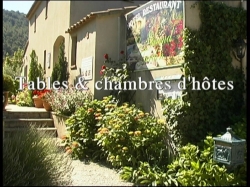 Nich� au milieu des vignes, dans le cadre grandiose des Dentelles de Montmirail, les chambres et tables d'h�tes 