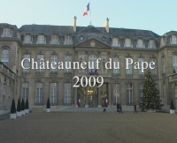 Le DVD de Ch�teauneuf du Pape 2009 de 35 minutes est disponible (voir l'extrait 2 minutes ).<br>A commander en Mairie ou � sud tv locale Hameau Saint V�ran 84190 Beaumes de Venise, envoyer un ch�que de 16 � avec votre adresse pour l'envoi.<br>Il existe un DVD 2003, 2004, 2005, 2006, 2007 et 2008( m�me tarif)<br>V�rifiez bien que votre lecteur DVD lise les DVD-R