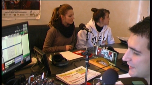 N� d'une initiative de quelques passionn�s de la radio et du tourisme, RTVFM a comme objectif de promouvoir la d�couverte des richesses du Vaucluse. Nous souhaitons informer et valoriser les initiatives touristiques port�es par les vauclusiens, diffuser des chroniques touchant les secteurs r�cr�o-touristiques, culturels, gastronomiques, viticoles, v�lo-tourisme, des id�es de loisirs et de sorties, diffuser des concerts, spectacles, �v�nements culturels et sportifs.

