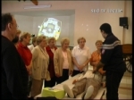 A l'occasion des 100 ans de leur caserne, les Sapeurs Pompiers de Beaumes de Venise ont offert � la Commune un d�fibrillateur.
Un geste fort.