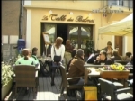 Au coeur du village de Beaumes de Venise entre la fontaine et l'Eglise.
Le chef et son �quipe vous propose une cuisine traditionnelle et proven�ale pr�par�e essentiellement � base de produits frais.